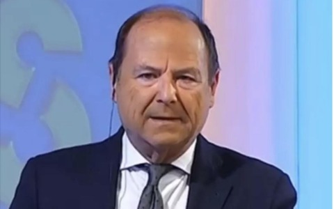 Luigi Bacialli aggredito a Treviso: è in ospedale dopo una lite per strada