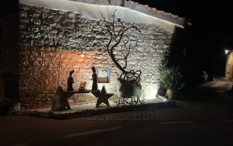 A Mura torna la “Mostra dei Presepi” con gli “Alberi della Vita” dello scultore Valentino Moro