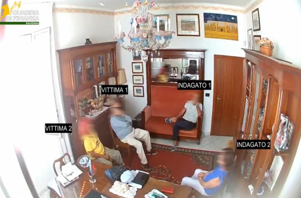 Investimenti ad alto rendimento in Romania, ma sono truffe: arrestati in tre, uno in provincia di Treviso