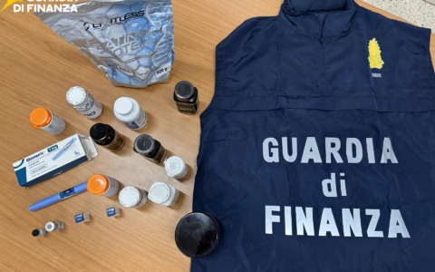 Prodotti farmacologici non sicuri: sequestrate 17 confezioni provenienti da Polonia e Slovenia a Treviso