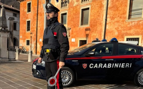 Vittorio Veneto, tre tentati furti nei bar del centro: identificato il presunto responsabile