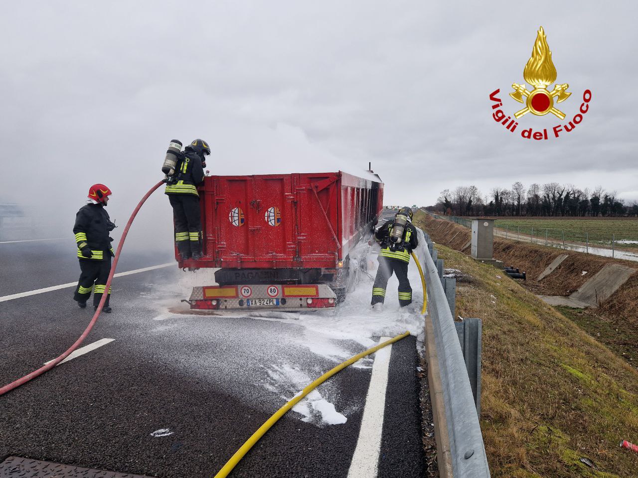 Incendio di un autoarticolato sulla Pedemontana Veneta tra Castelfranco e Riese Pio X: corsia chiusa verso Vicenza