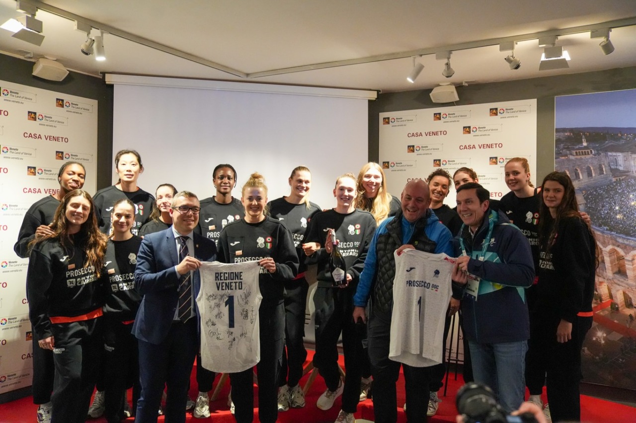 Olimpiadi, le pallavoliste dell’Imoco Volley di Conegliano in visita a Casa Italia a Cortina